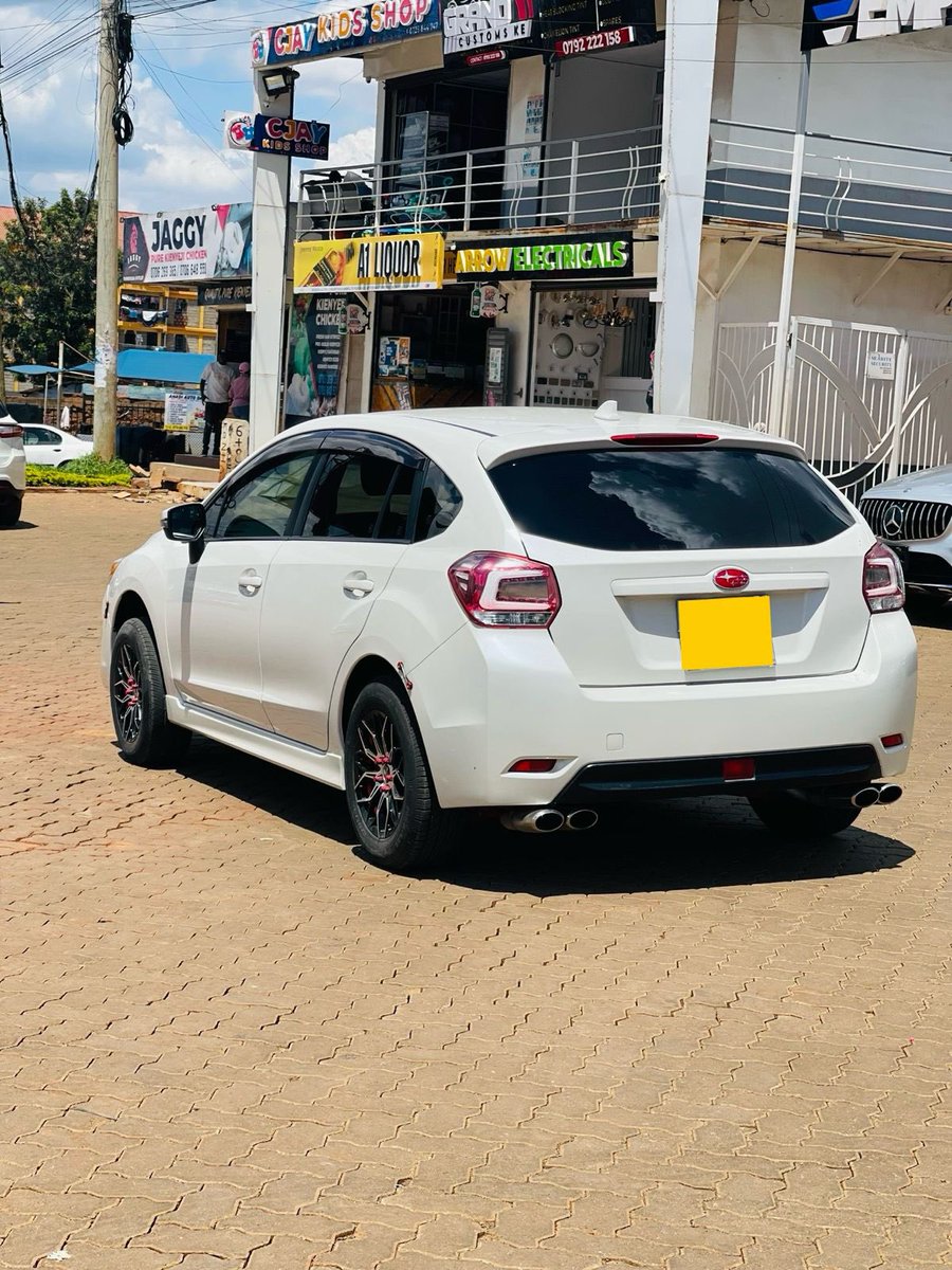 KimTimz's tweet image. 2015 Subaru impreza, 1600cc,steering controls, paddle shifters ,DRLs, lane assist, anticollision, Fully loaded🔥 Price:1.55M