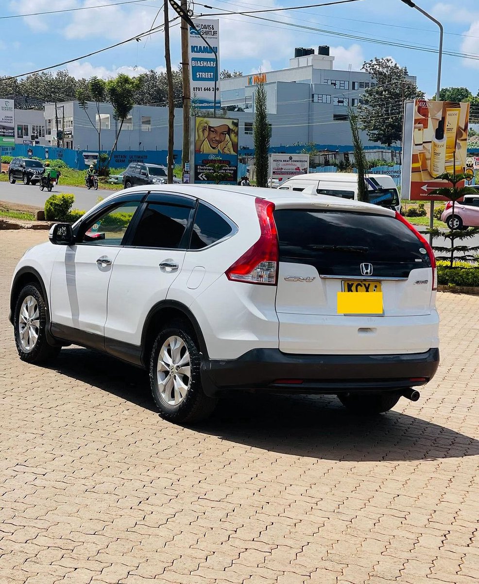 KimTimz's tweet image. 2012 Honda CRV AWD, 2000cc petrol, original paint, well maintained, Fully loaded 🔥 Price:1.8M
