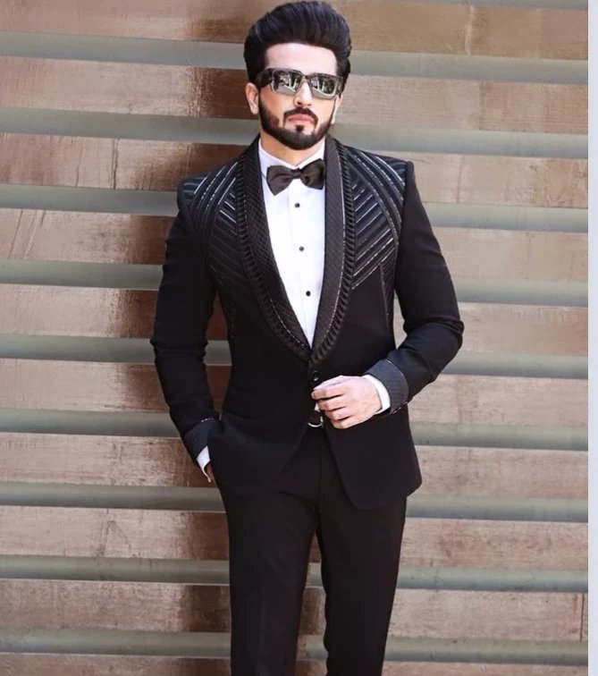 The most handsome man in the world 🌎❤️
To the one and only ultimate rokcstar 😍
Look fire 🔥😎
<a href="/DheerajDhoopar/">Dheeraj Dhoopar</a>