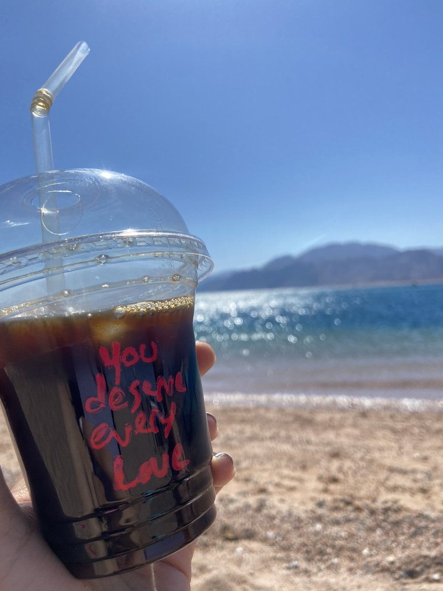 وكان في واحده تانيه مكتوب عليها 
Good as hell😋