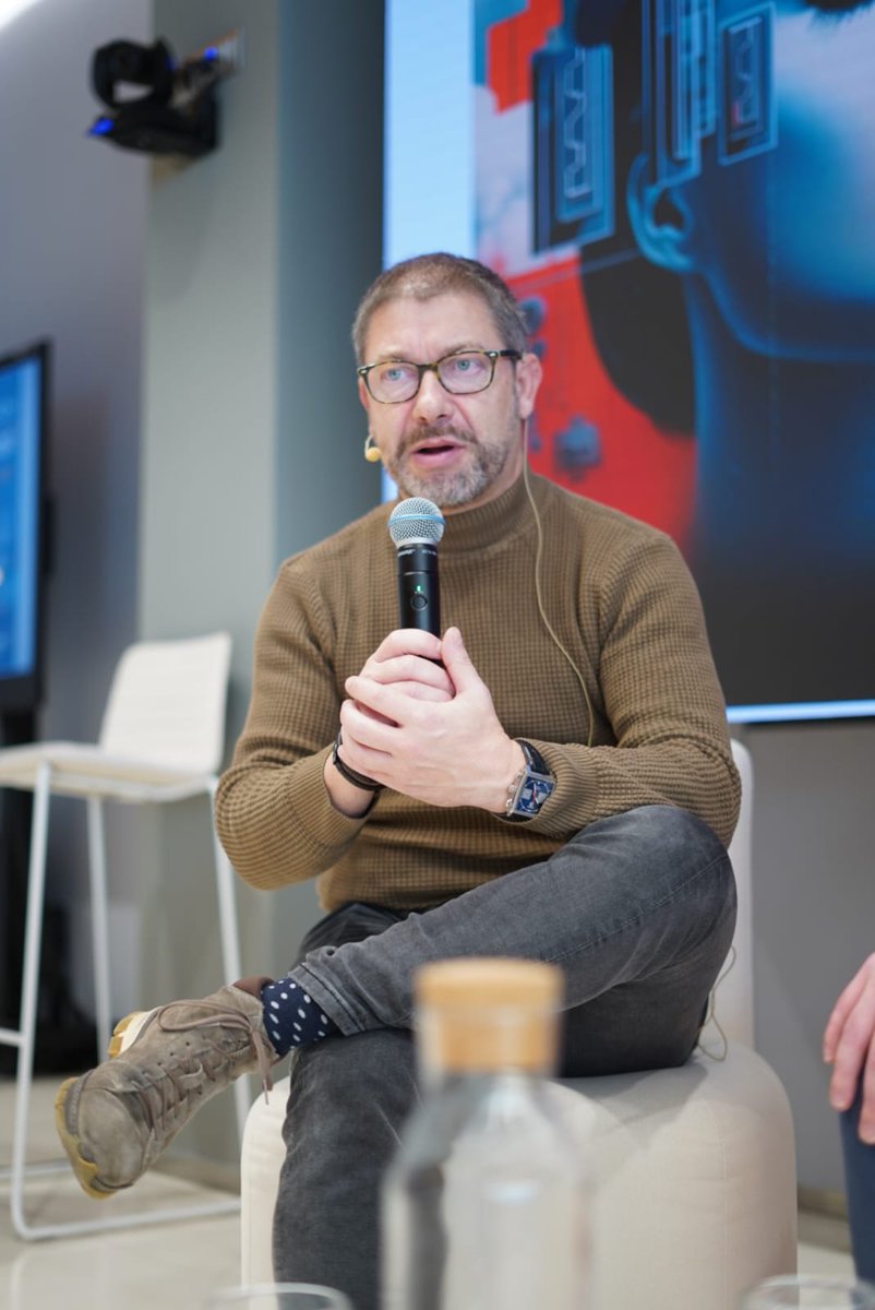 <a href="/enisa/">enisa</a> <a href="/RamonCEEIVLC/">Ramon Ferrandis</a> <a href="/escamilla50/">Rafael Escamilla</a> <a href="/TereDomenech/">Teresa Doménech</a> <a href="/BStartup/">BStartup</a> <a href="/nandopb/">Fernando Pérez Borrajo</a> <a href="/skrollerbelt/">Skroller</a> <a href="/GVAivace/">IVACE+i</a> <a href="/prceinos/">Pablo Rojo Ceinos</a> <a href="/ElenaMorales/">Elena Morales</a> <a href="/aunoa_ai/">aunoa</a> <a href="/mamenrenovell/">Mamen Renovell</a> 👉🏻 “Acceder a la certificación no es un proceso nada complicado” con esta reflexión de <a href="/nandopb/">Fernando Pérez Borrajo</a> de <a href="/aunoa_ai/">aunoa</a> terminamos #desayunosinquietos.

📆 Nos vemos en la próxima jornada 15/04 en <a href="/BStartup/">BStartup</a> : bit.ly/3Twnqin