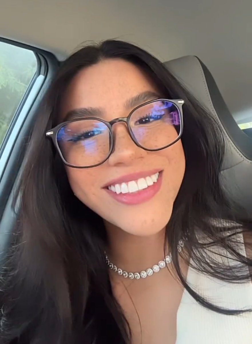 1 día para el cumple de esta niña bella 💜✨