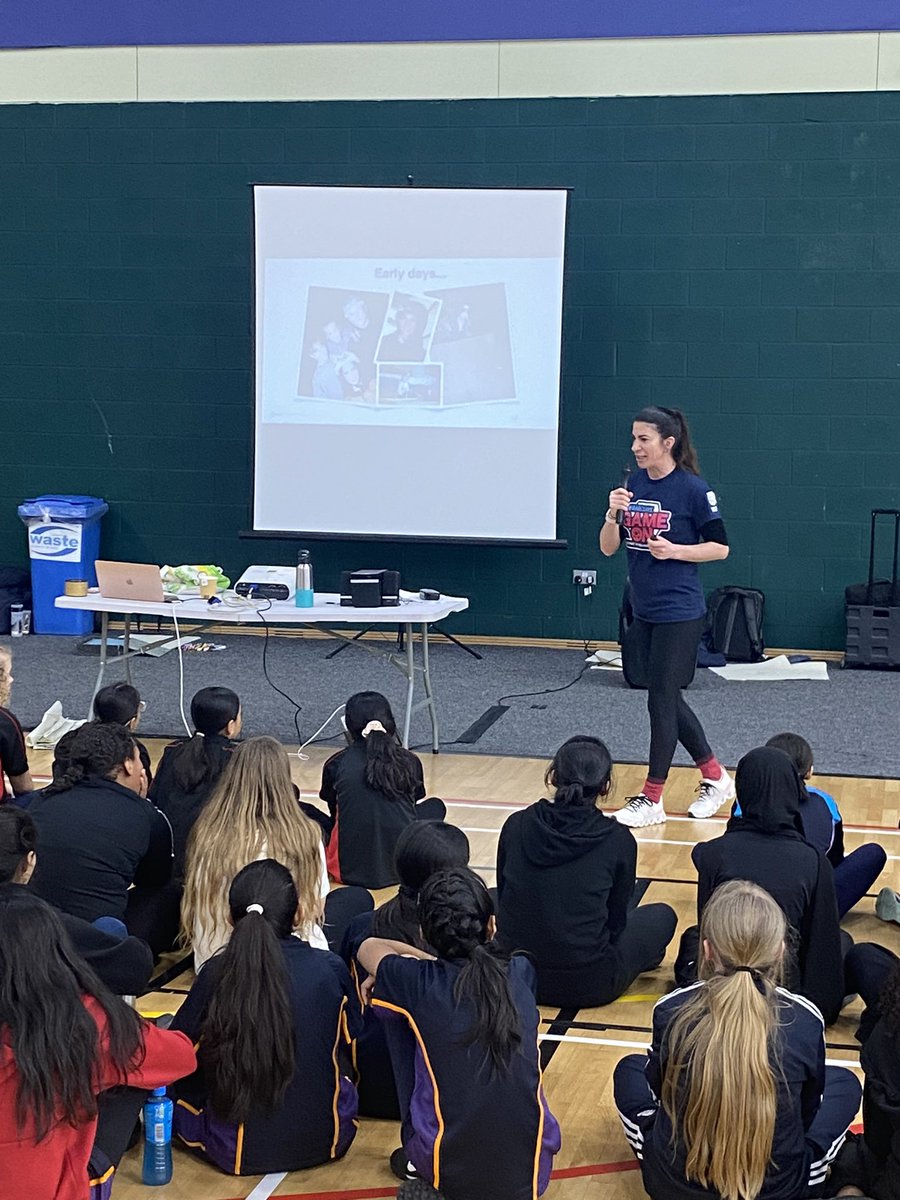 Our @YouthSportTrust @BarclaysFooty Go Lead conference is up and running! World champion in-line skater @Jenna_Downing is kicking us off with a motivational talk about her journey to the top of the world!! 80+ young girls who will grow football in their own schools!