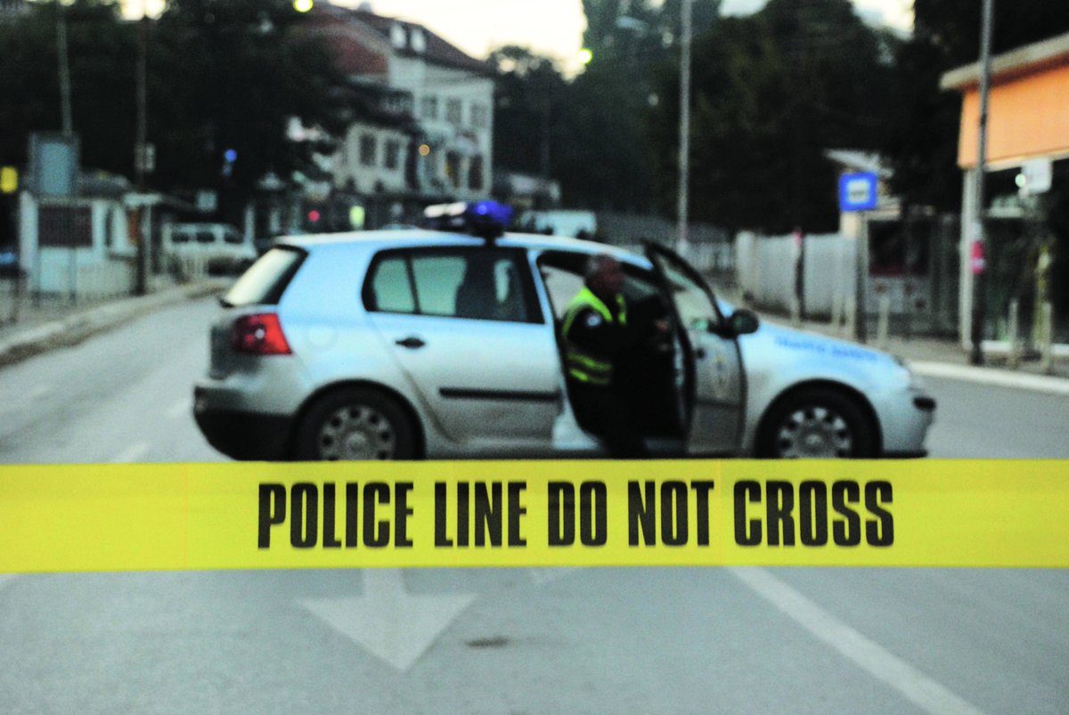 sbunker's tweet image. 🚨Sulmin me granatë dore në lokalin që është në pronësi të një boshnjaku me shtetësi të Serbisë, disa media 📰 serbe e kanë interpretuar si sulm të qëllimshëm ndaj komunitetit serb.

#Debunking #Antidisinfo #Kosovoserbs #serbianpropaganda

👉🏻sbunker.org/disinfo/objekt…