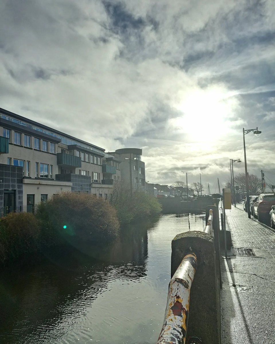 galwayswestend's tweet photo. A sunny morning walk along the canal in Galway's Westend ππ
#galway #galwayireland #thingstodoingalway #galwayplans #visitgalway #thisisgalway #galwayswestend https://t.co/j8PpeWK2zs