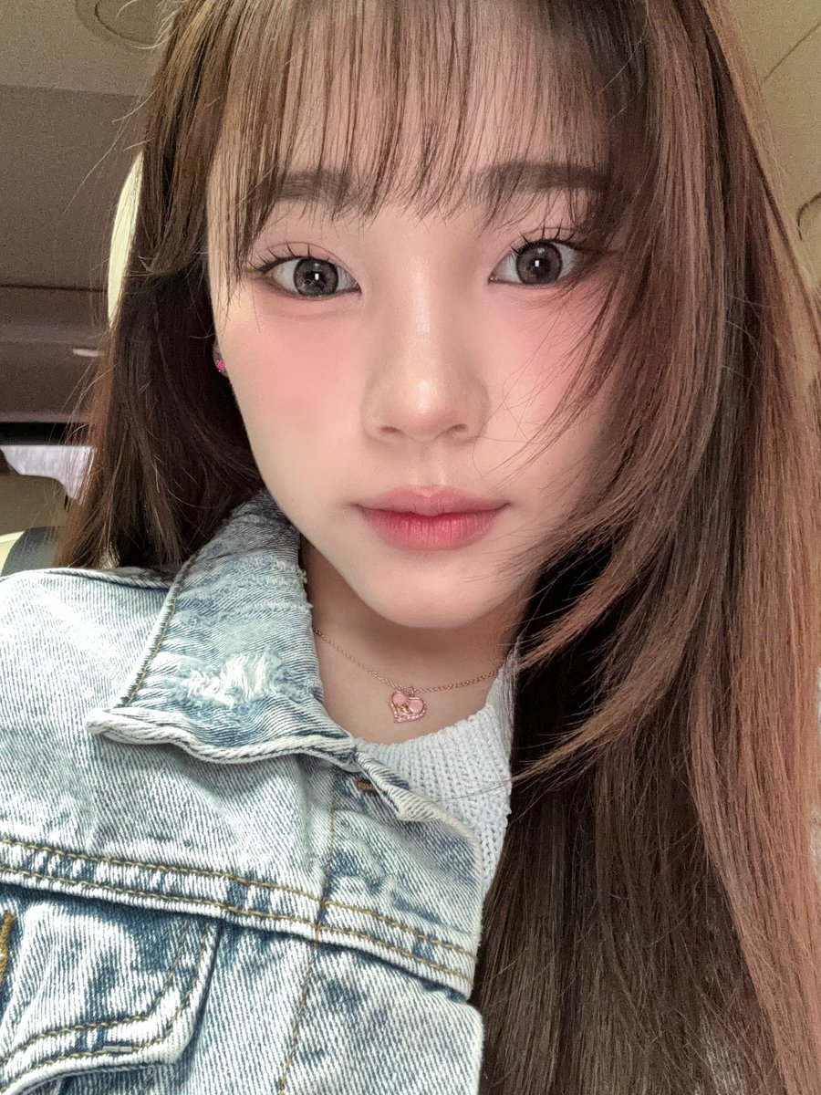 CSR_offcl's tweet photo. Happy SIHYEON Day🩵

#첫사랑 #CSR #시현 #SIHYEON

#오느른_나애_생일 
#축하해_나_자신 
#고마워_내_사랑_마음

#예함이도_축하한대_시현아 https://t.co/fVWsR9Q7hH