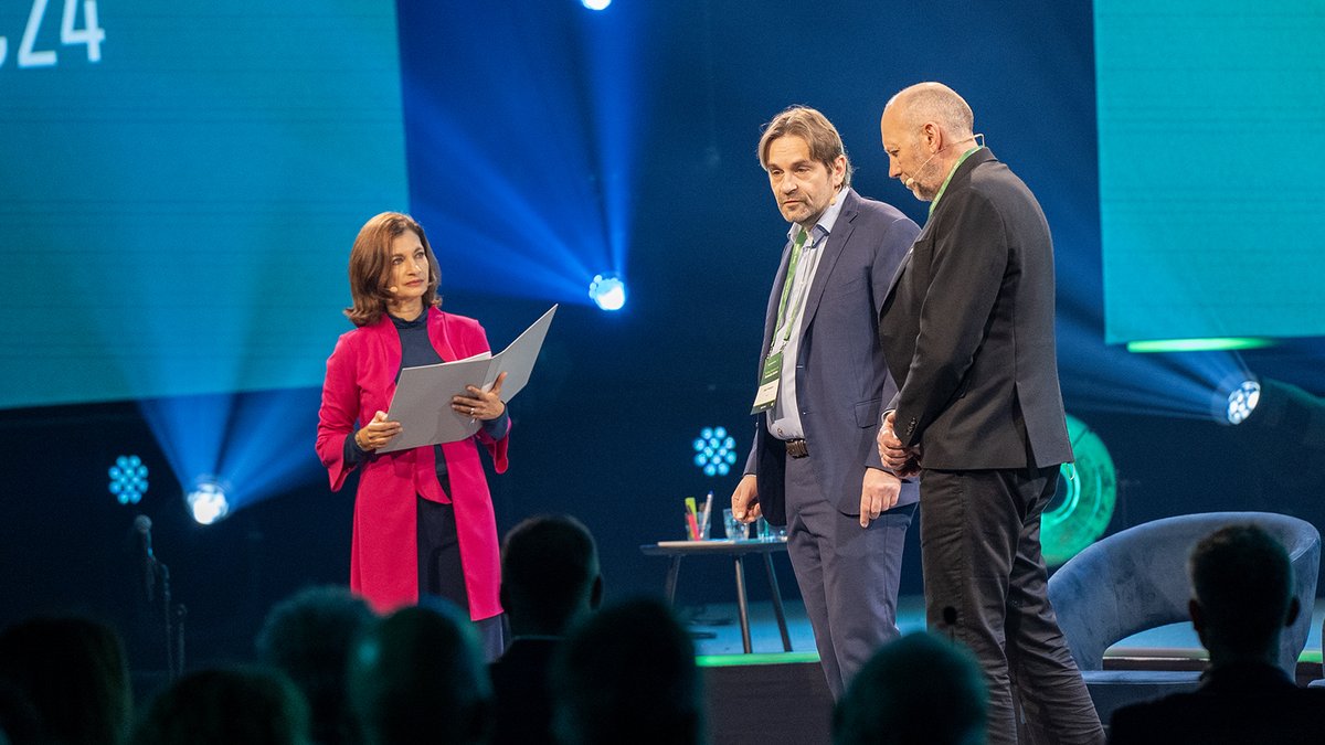 NTNU Energy Transition Conference 2024 kicks off with Nisha Pillai hosting! Director Asgeir Tomasgard highlights the need for momentum in sustainable solutions. Rector Tor Grande focuses on the role of skilled candidates and research. Next up: Scaling Markets &amp; Solutions. #ETC24