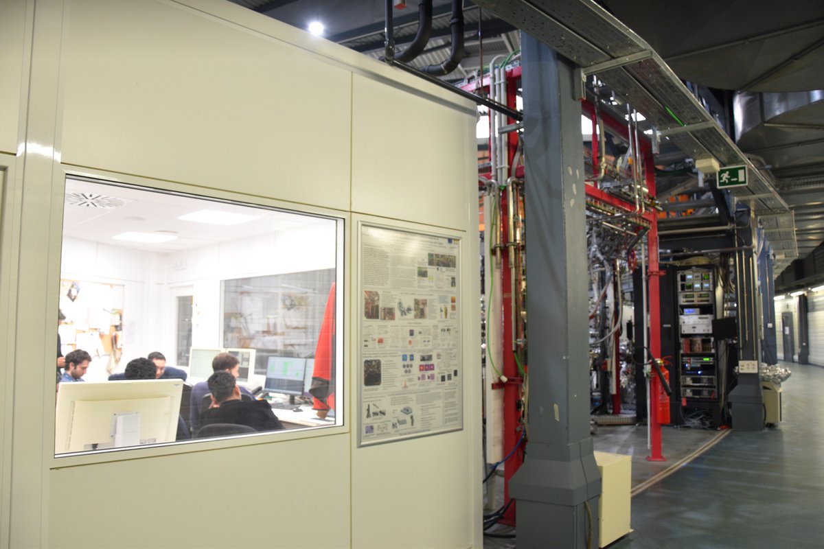 Sincrotró ALBA💡 (@albasynchrotron) on Twitter photo This week the #ALBAsynchrotron welcomes 20 students from the #HERCULES2024 European School.
This five weeks course coordinated by the <a href="/UGrenobleAlpes/">Université Grenoble Alpes</a> includes lectures, practicals, tutorials, and visits to different large facilities.
#lightsources #synchrotron #synchrotronlife This week the #ALBAsynchrotron welcomes 20 students from the #HERCULES2024 European School.
This five weeks course coordinated by the <a href="/UGrenobleAlpes/">Université Grenoble Alpes</a> includes lectures, practicals, tutorials, and visits to different large facilities.
#lightsources #synchrotron #synchrotronlife