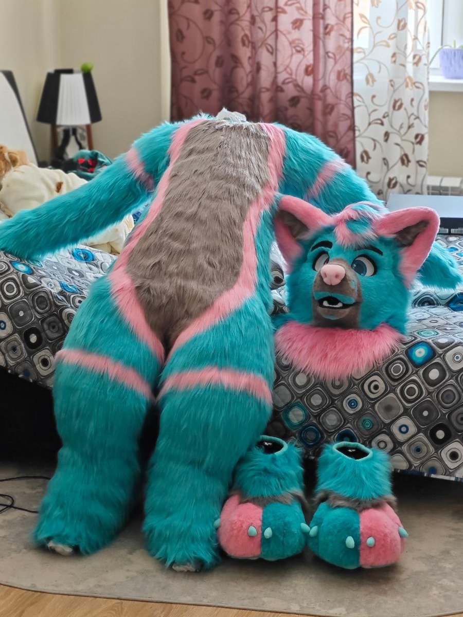 Tigress_Zews's tweet image. The order is ready and will soon go to the USA to the customer ^^
#fur #fursuitmaker #fursuitbase #fursuitcommissions #fursona #fursuitbuilder #fursuitpartial #fursuit #fursuitdancer #fursuiting #fursuitmakin #furry #furryfandom #fursuit #fursuitmaker