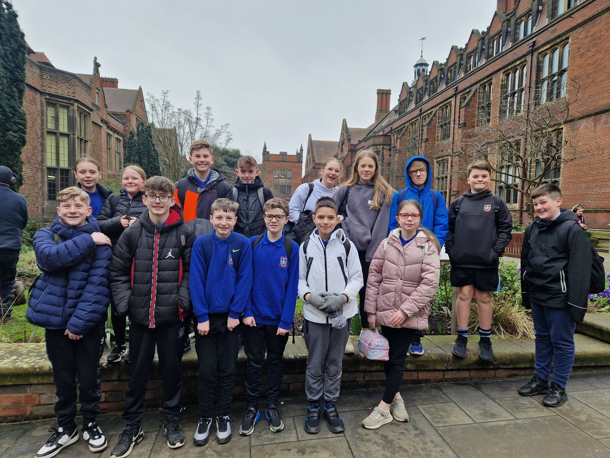 🇨🇳你好! Our KS3 linguists are at Newcastle University for some Chinese immersion sessions. #speakchinese #sinophone #chantrymfl <a href="/UniofNewcastle/">Newcastle University</a>
<a href="/MorpethChantry/">Morpeth Chantry Middle School</a>