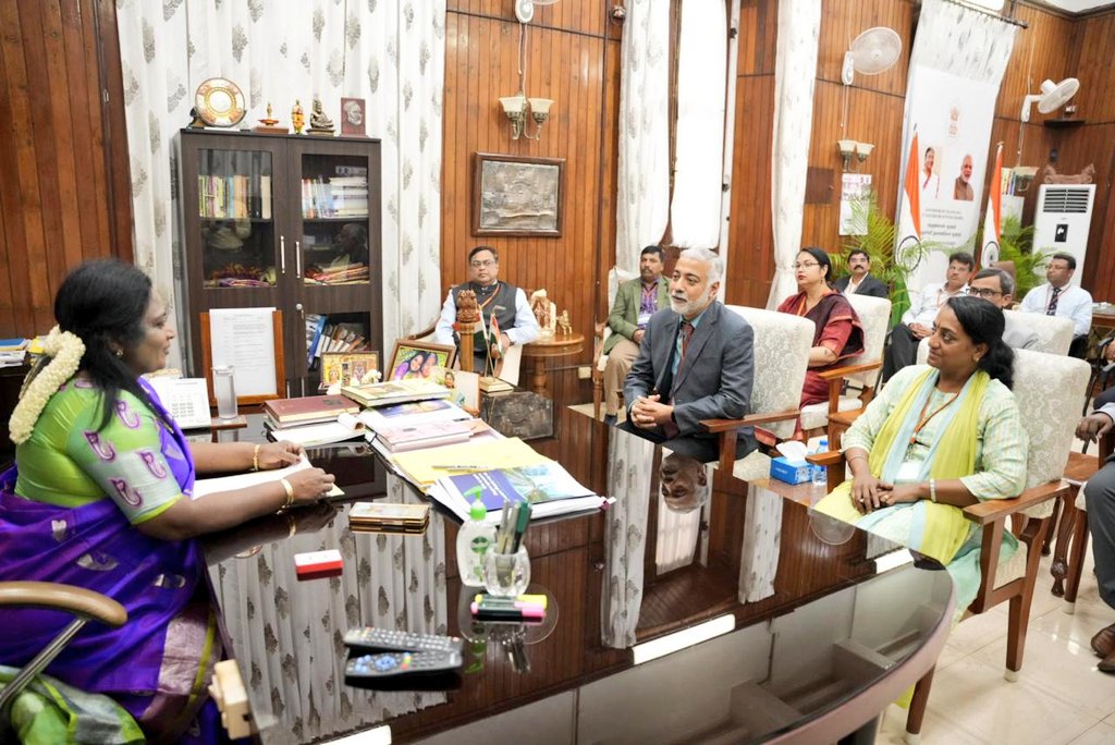 Lt. Gov. Puducherry (@lgov_puducherry) on Twitter photo Glad to Meet IAS Trainees at Raj Nivas #Puducherry on #BharatDharshan Programme.
Congratulated all of them for their Passion & efforts for joining in Public Service.
<a href="/PMOIndia/">PMO India</a> <a href="/HMOIndia/">गृहमंत्री कार्यालय, HMO India</a> @DrTamilisaiGuv <a href="/airnewsalerts/">All India Radio News</a> <a href="/pibchennai/">PIB in Tamil Nadu</a> <a href="/DDIndialive/">DD India</a> <a href="/DDTamilOfficial/">DD Tamil</a> @CBCPONDY_MIB Glad to Meet IAS Trainees at Raj Nivas #Puducherry on #BharatDharshan Programme.
Congratulated all of them for their Passion & efforts for joining in Public Service.
<a href="/PMOIndia/">PMO India</a> <a href="/HMOIndia/">गृहमंत्री कार्यालय, HMO India</a> @DrTamilisaiGuv <a href="/airnewsalerts/">All India Radio News</a> <a href="/pibchennai/">PIB in Tamil Nadu</a> <a href="/DDIndialive/">DD India</a> <a href="/DDTamilOfficial/">DD Tamil</a> @CBCPONDY_MIB