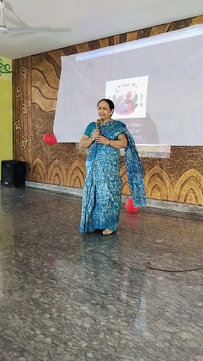GlobalVels's tweet photo. Grandparent's Day 🎉celebration 2023-2024 of Vels Vidyashram, New Town, Kolkata Branch.   
#velsschool #VelsVidyashram #velsgroup #velsuniversity #education #bengaluru #GrandparentsDay #childreneducation #science #velsglobalschool #childreneducation #school #velsglobalschool https://t.co/oVnVNziqL3