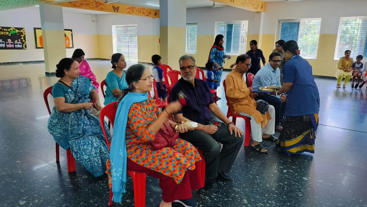 GlobalVels's tweet photo. Grandparent's Day 🎉celebration 2023-2024 of Vels Vidyashram, New Town, Kolkata Branch.   
#velsschool #VelsVidyashram #velsgroup #velsuniversity #education #bengaluru #GrandparentsDay #childreneducation #science #velsglobalschool #childreneducation #school #velsglobalschool https://t.co/oVnVNziqL3