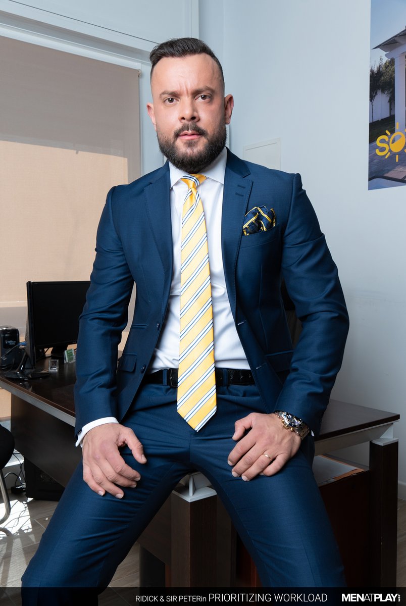 💥𝐍𝐄𝐖 <a href="/Menatplaycom/">MENATPLAY.com</a>
👔<a href="/sirpeeterreal/">Sir Peter</a> is a very busy businessman, fortunately he has a faithful and submissive executive secretary ready to satisfy his desires.
"𝐏𝐫𝐢𝐨𝐫𝐢𝐭𝐢𝐳𝐢𝐧𝐠 𝐖𝐨𝐫𝐤𝐥𝐨𝐚𝐝"
 🎬Directed by @RaulMarcos15 @Business1Couple