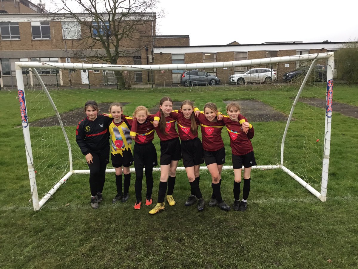 A fantastic effort by our girls football team yesterday, they put in brilliant performances all day, improving game by game and scored some excellent team goals! ⚽️