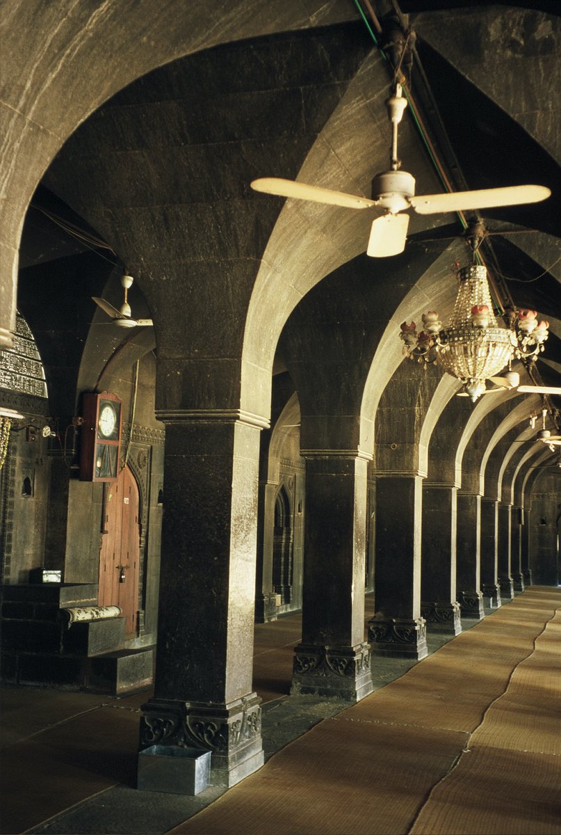 20 years ago I took these pictures inside the beautiful 16th Century Jama Masjid at Burhanpur. The inscription in the picture below is written in Sanskrit and Arabic!! A tranquil place that I hope to see again one day.