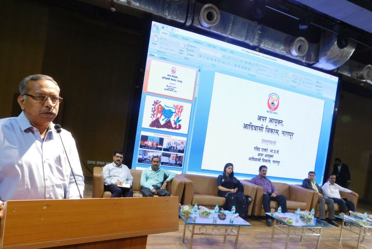 airnews_nagpur's tweet photo. @dgftindia @DGFT_RA_Nagpur @DoC_GoI @CimGOI @DEH_DGFT @epchindia याप्रसंगी आदिवासी विकास विभागाचे अतिरिक्त आयुक्त #रविंद्र_ठाकरे, @DGFT_RA_Nagpur चे अतिरिक्त महासंचालक #डॉ_वी_श्रमण अतिरिक्त महासंचालिका @d_snehal06 उपस्थित होते.

@DoC_GoI l @DEH_DGFT l @CimGOI l @epchindia l #Nagpur l #Maharashtra https://t.co/8oS7EJgyox