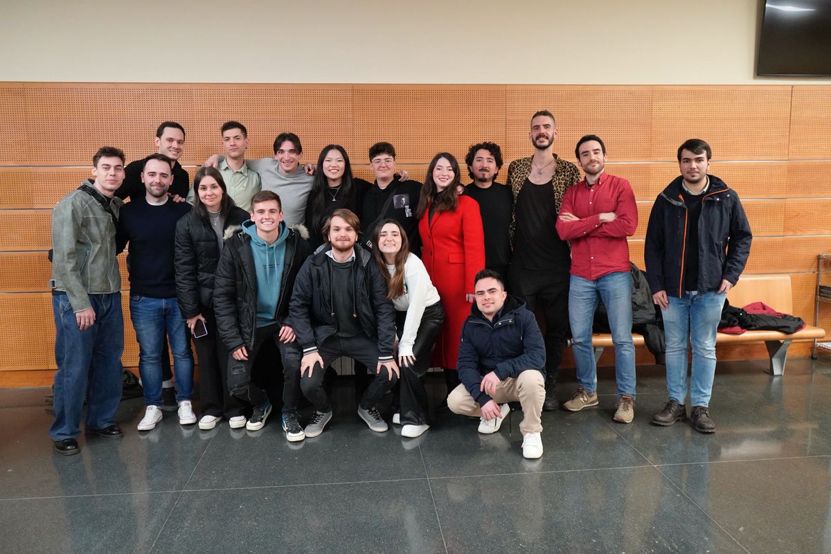 The imps together! 

Last Friday, the Curious Imp team met at the Universidad Complutense de Madrid to present the progress of our video game. 'Aard and Wyzz: The rise of minions' is taking shape and we can't wait to show you the progress.

😈Don't miss the updates!😈