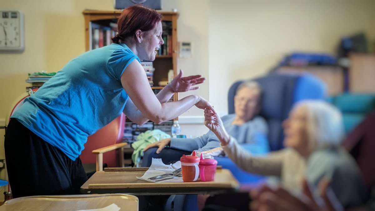 An incredible @RubiconDance session! Anwen's energy is contagious, making it the perfect start to the week. The inclusive atmosphere she creates allows everyone to engage and enjoy the dance. @CavuhbArts @Health_Charity @RPB_CAV #MondayMotivation #DanceTogether #Cardiff