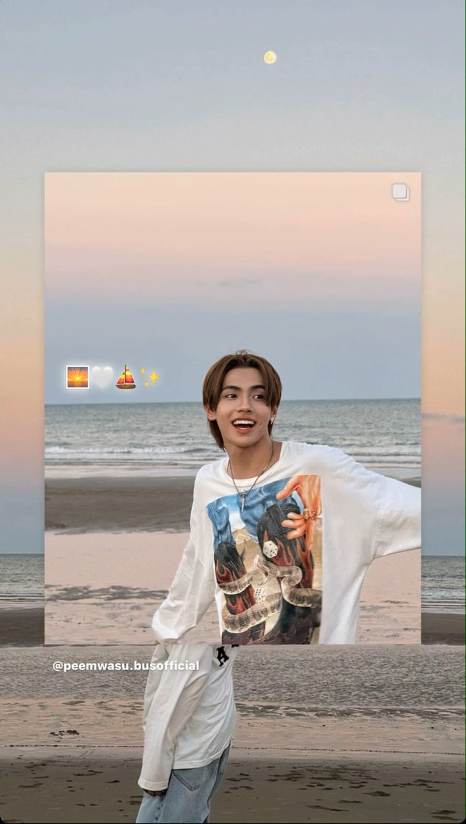 chowderlancer's tweet photo. ∧＿∧
（｡･ω･｡)つ━☆・*。
⊂　　 ノ 　　　・゜
ㅤしーＪ　　　°。+ * 。
　　　　　　　　　.・゜
　　　　　　　　　゜｡ﾟﾟ･｡･ﾟﾟ。
　　　　　　              ㅤㅤㅤmy sunshine 
　　　　　　　　　　　ﾟ･｡･ﾟ https://t.co/yQlj3800eT