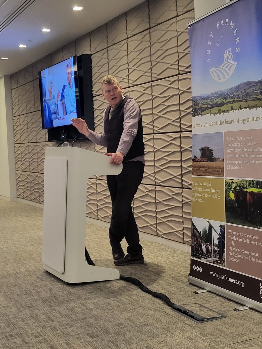 Last night I had the pleasure to attend a @JustFarmersUK event. Anna Jones @Jonesthejourno opened the event and many of the farmers she 'trained' gave updates on their journey through the media world.. #JustFarmer Thanks to @Savills for hosting and @tomheapmedia for kind words