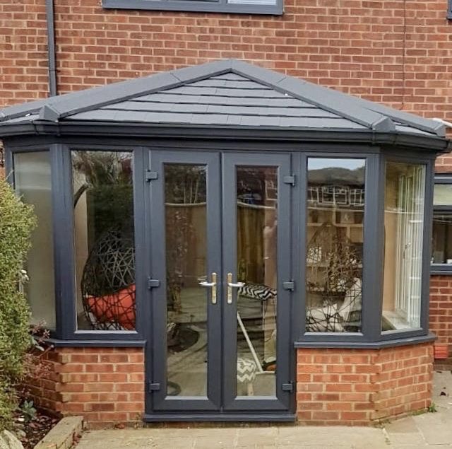 Vista Frames Hull Ltd tweet media