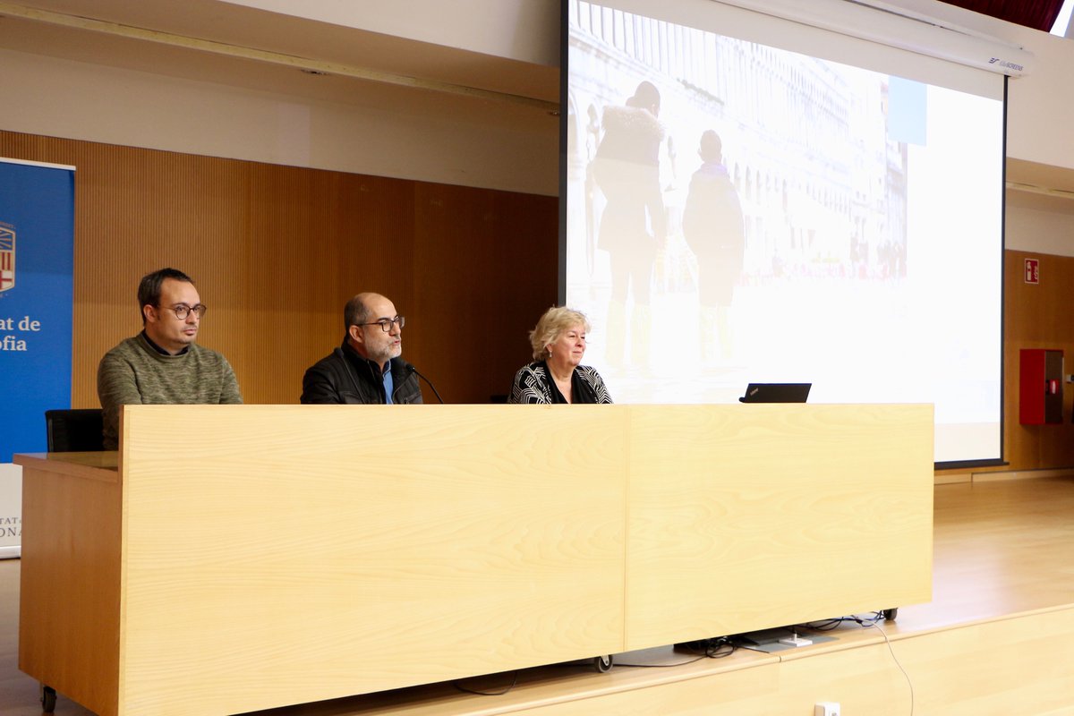 💫Avui és un dia especial a la nostra Facultat, s'està celebrant la fase local de l'Olimpíada de Geografia. 🌏Un esdeveniment que fomenta la passió per la geografia entre els estudiants de batxillerat. 👉 Organitzat pel Departament de #Geografia i el @colegeocat.