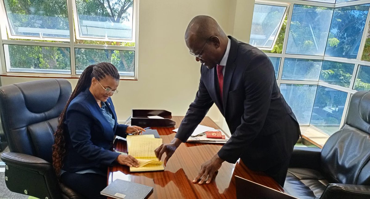 Earlier today, Ambassador Evelyne Habonimana (@EvelyneHabonim1) of #Burundi to #Kenya held a meeting with the @atu_uat Secretary General, Mr. John Omo @sg_atu @J_Omo77 . During the meeting, Burundi ratified the Constitution and Convention of the ATU. This brings the total