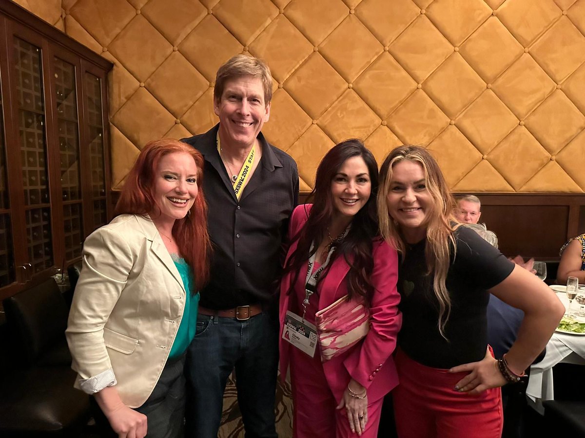 ontheroadwithiv's tweet photo. Beyond grateful for Hugh Forrest, Co-President of SXSW, for stopping by last night to kick our "Future of Money and Impact" last night. 

We so appreciate Tim Larson and the entire Cherry Bekaert team for supporting EBW and being a trusted partner and champion of our efforts. https://t.co/v81kNjtt53