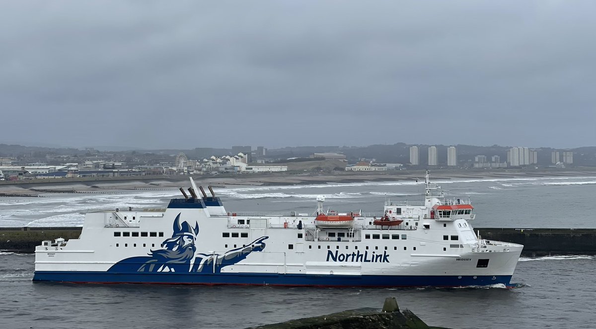 #Hrossey heading off to #Rosyth for annual drydock. @NLFerries