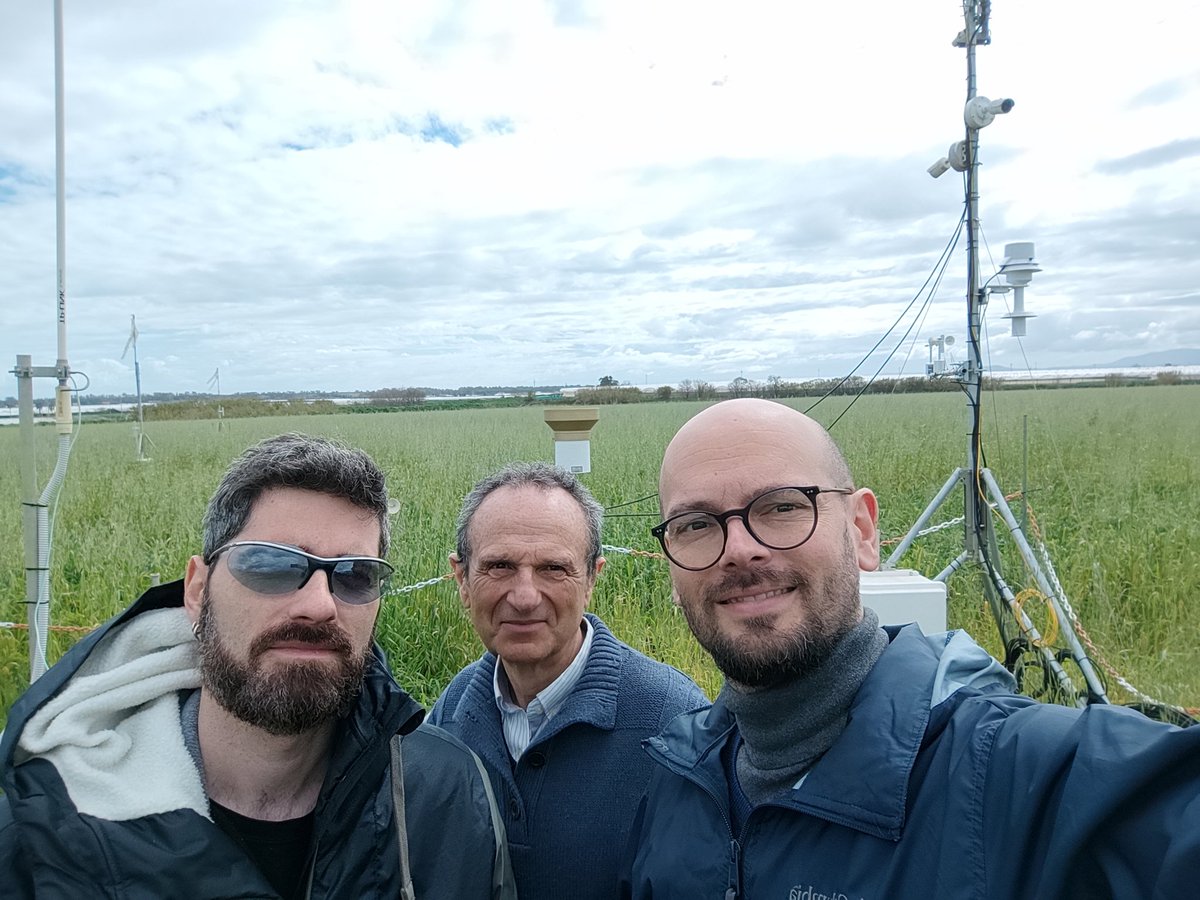 Field work at the Borgo Cioffi site in centrale Italy. Land of mozzarella and GHG flux measurement in the frame of ICOS network! #IcosItalia
