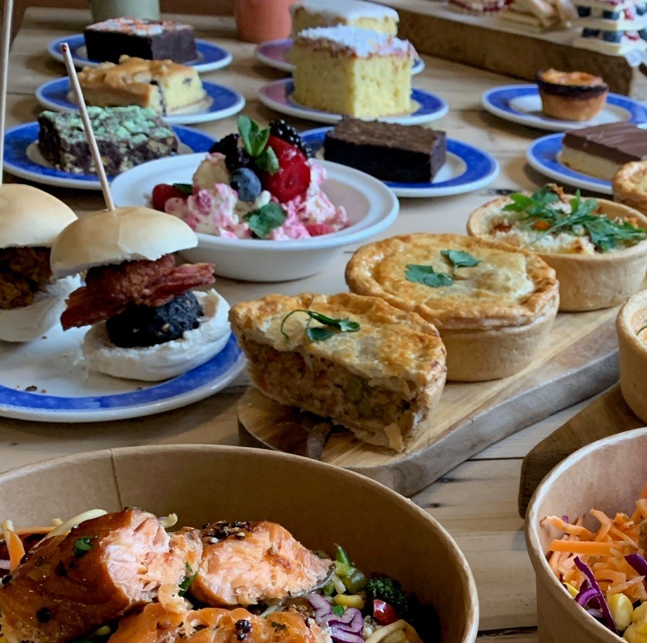 Struggling to cater for dietary restrictions? We can help!✅ Our menu includes a range of vegetarian, vegan, and gluten-free options so that no one feels left out. To browse options and order, visit loafcatering.com/online-ordering #socent #discoverni #belfastcatering #dublincatering