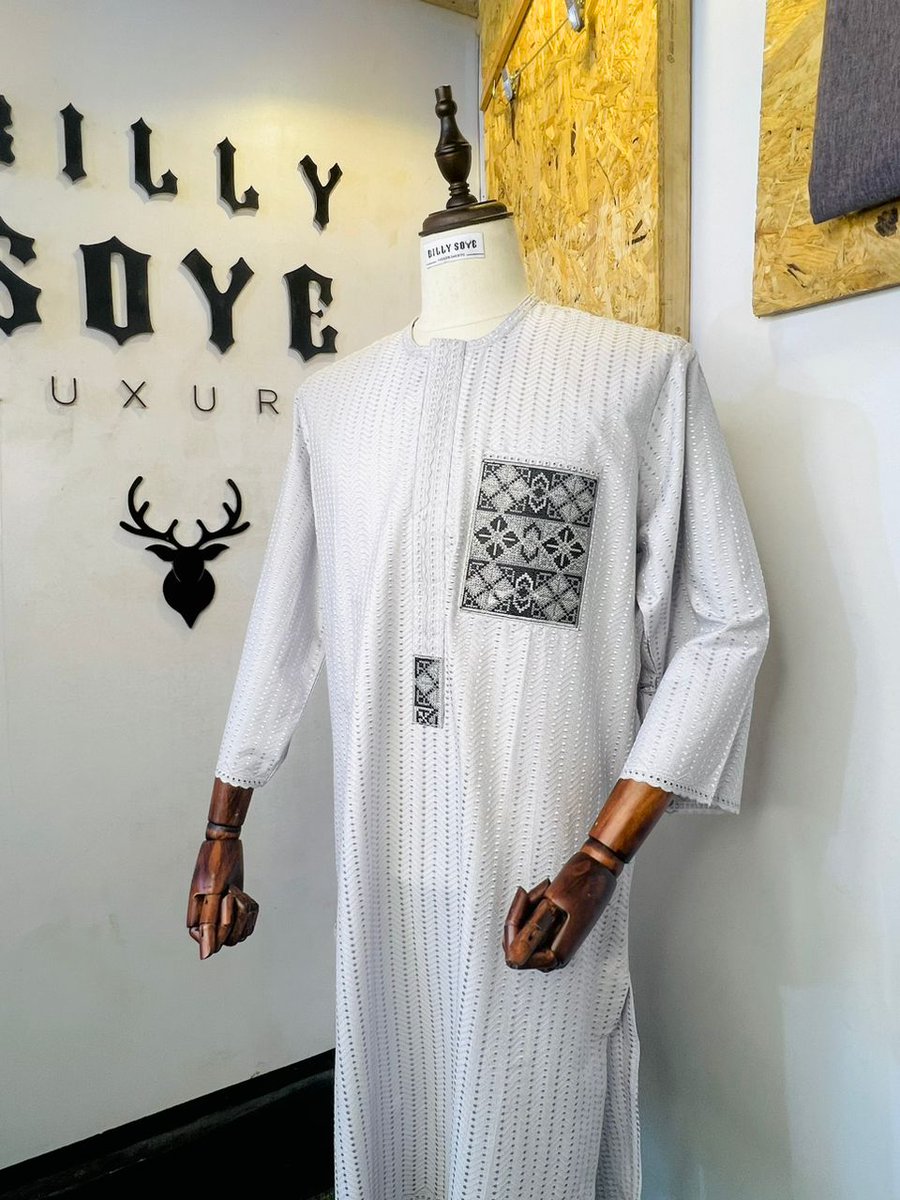 Get styled differently 
Say no to boring lace attire 
#billysoyeluxury #owanbe #trendingreels #fashionblogger #menfashion #LAGOS