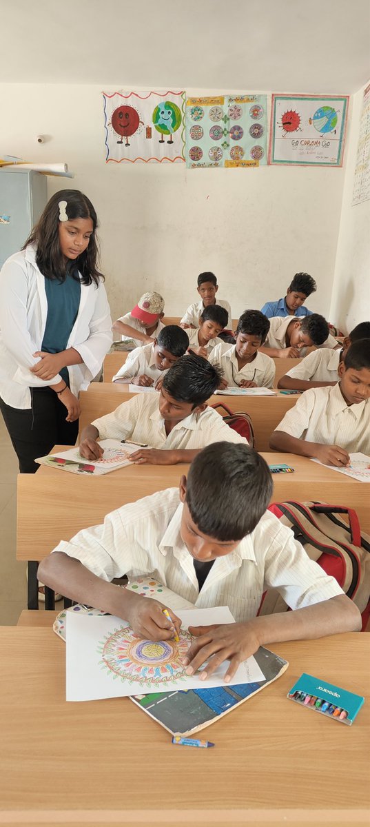 ManyaHarsha_'s tweet photo. #worldwaterday2024 #Bengaluru teen Manya Harsha conducts #WaterForPeace campaign in various schools. Kids coloured #watermandala , exchanged water stories, took a #waterpledge to be #Waterwarrior. #wwd #SaveWater #waterconservation #worldwaterday https://t.co/dE9ajDwQm0