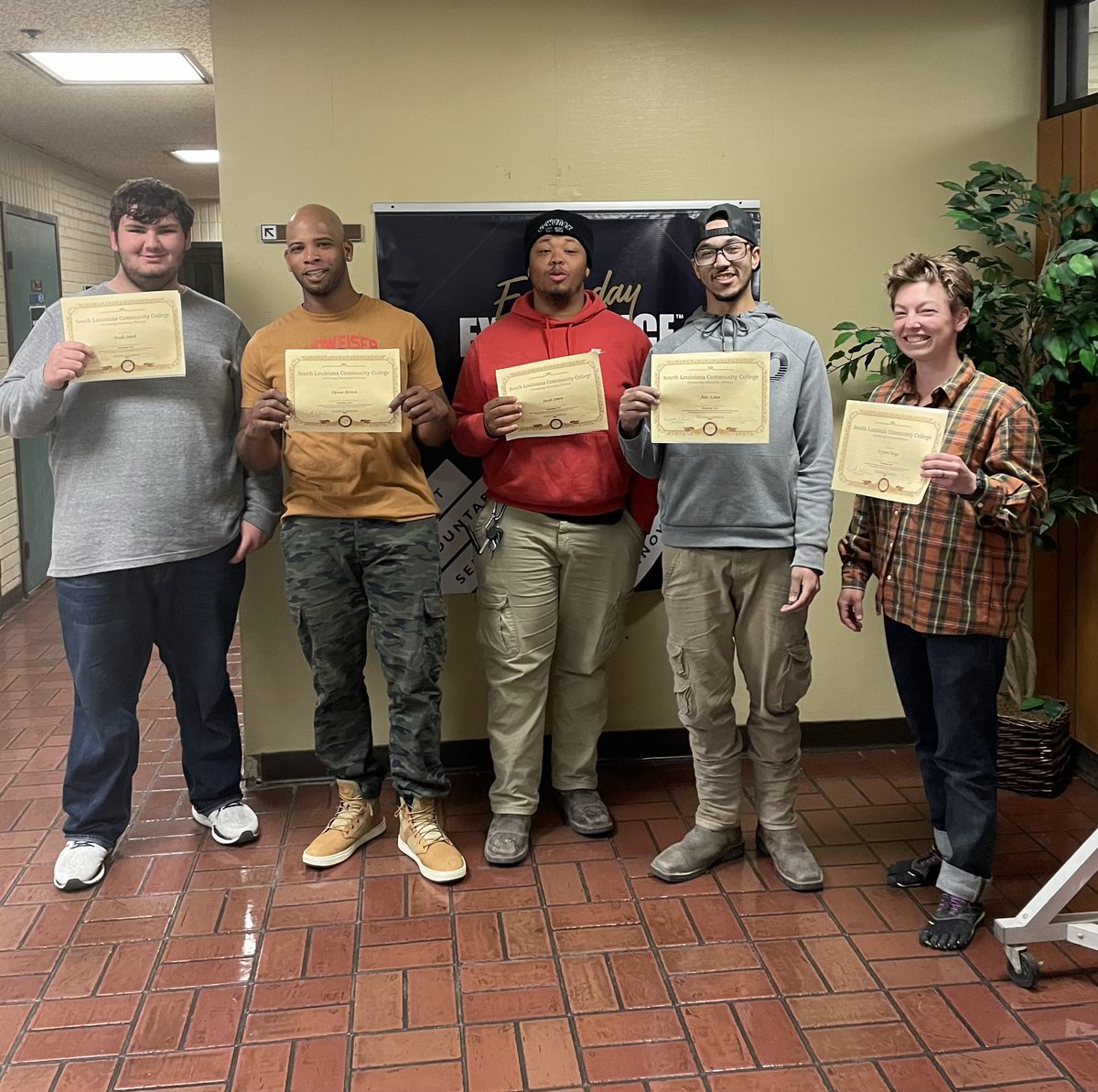 solaccofficial's tweet photo. Congratulations to our 4-month Plumbing course graduates!
Interested in becoming a plumber? Our next class starts March 18 in New Iberia π
https://t.co/2BqYco6G3v
#CTE #PlumbingCourse #SLCCNewIberia #SLCCPride #WorkforceDevelopment https://t.co/ovesdls2ET