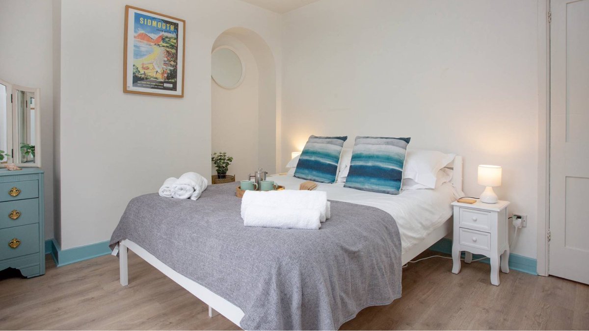 Sweetcombe Holiday Cottages tweet media