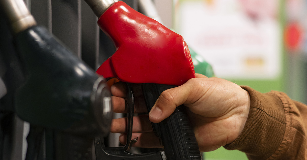 Ayudarte es nuestro objetivo. 🛣️💰 Regístrate en Wtransnet antes del 31 de marzo y llévate 100€ en gasoil. Cargas para tu camión con un regalo de bienvenida. #AhorraConWtransnet #RegaloDeBienvenida #Wtransnet #BolsadeCargas #combustible #gasoil #diesel eu1.hubs.ly/H082_h20