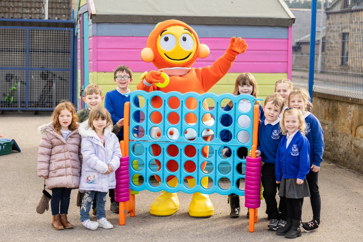 Thanks to Burghead Primary in Moray for inviting Ziggy to visit your school! We loved meeting the children and learning about road safety together. You can help your little ones #GoSafeWithZiggy using the free online resources on roadsafety.scot/ziggy-online 🚦