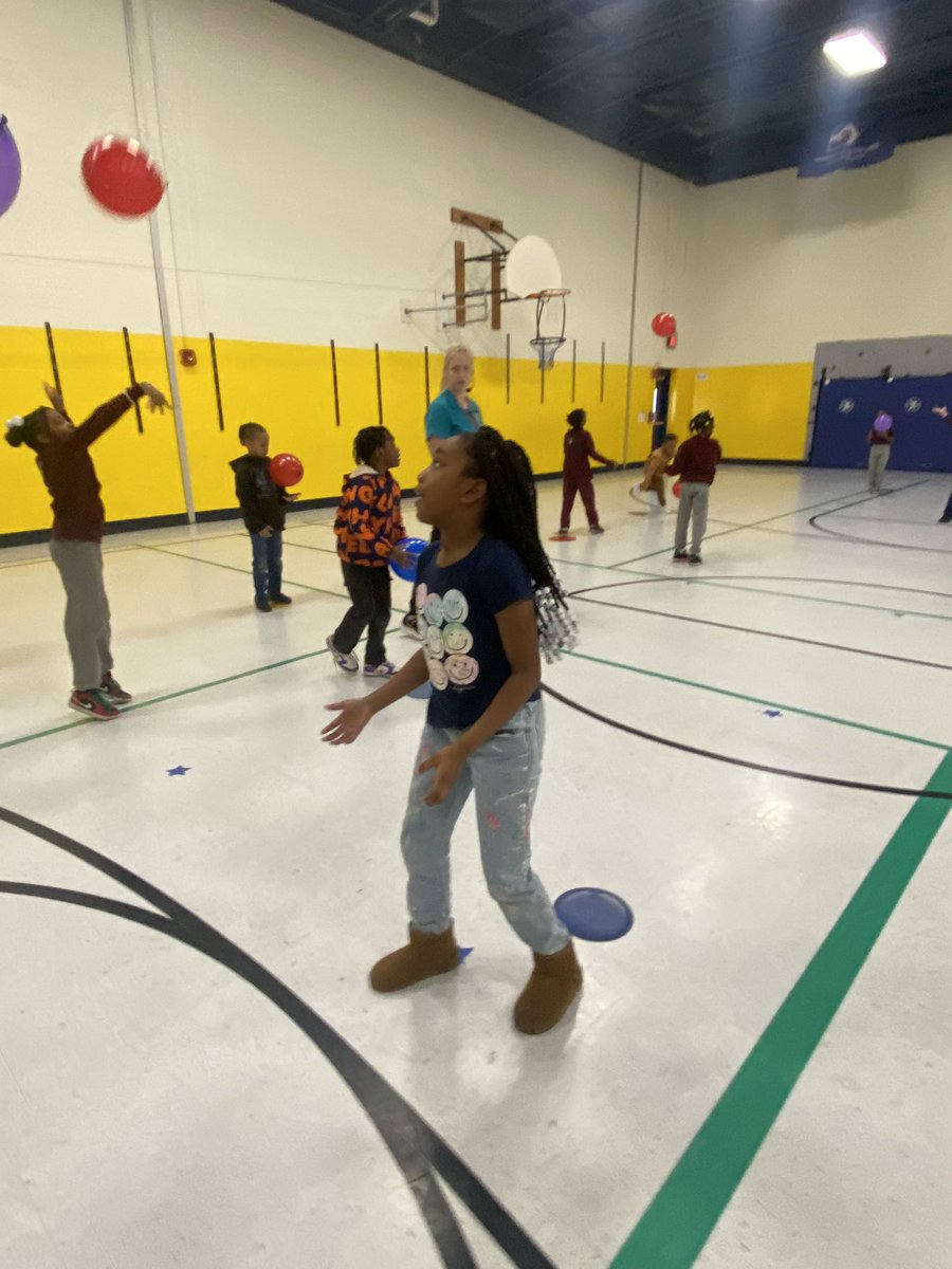 Learning to VOLLEY with our wonderful PE Coach, Coach Fabian, with help of balloons 🎈 #AADAinAction #Elevate⏫️