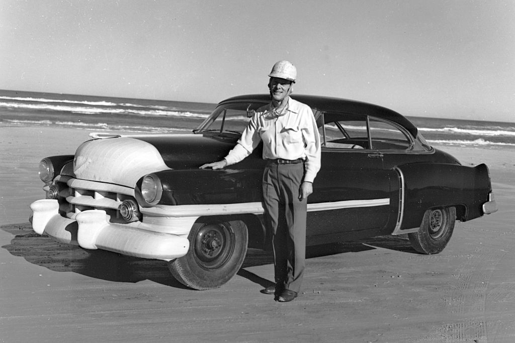 Today we remember Class of 2018 #NASCARHOFer Red Byron on his birthday. Byron won the first, officially sanctioned NASCAR race, and then went on to win NASCAR’s first season championship and the first-ever #NASCAR Strictly Stock Division (now Cup Series). #NASCARHall