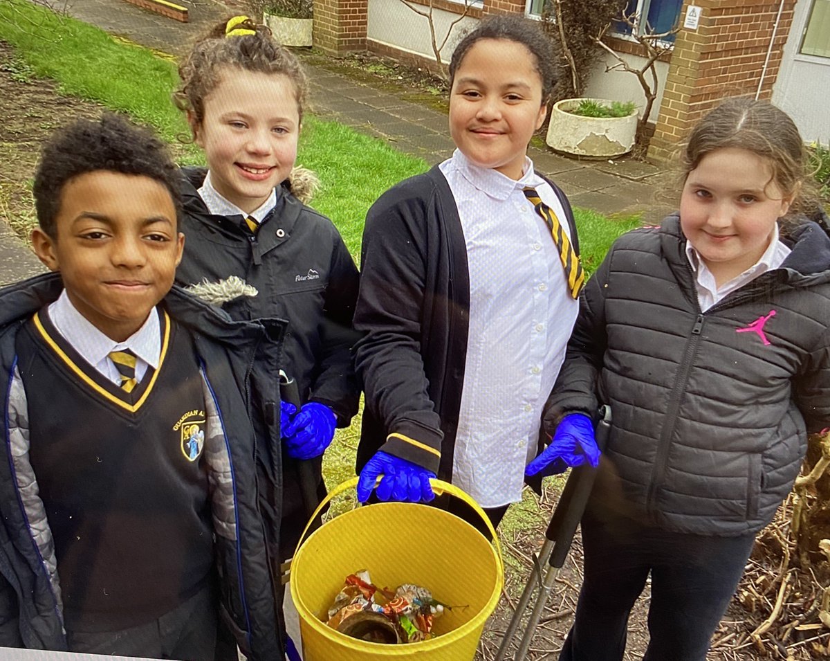 A group of year 5 children have decided to use their break time each morning, to go around the school grounds and collect any litter and put it in the bin. These children are true Stewards of Creation, demonstrating ways in which we can take care of our wonderful world!
