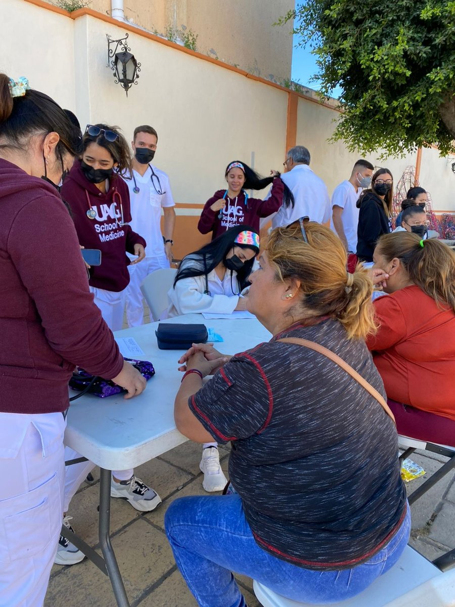 SOMUAG's tweet image. Bringing medical education to life! Our UAG brigades are on the ground, providing hands-on training and service in communities. Follow their journey and be inspired! #UAGBrigades #HandsOnTraining #GlobalHealth #UAGSOM