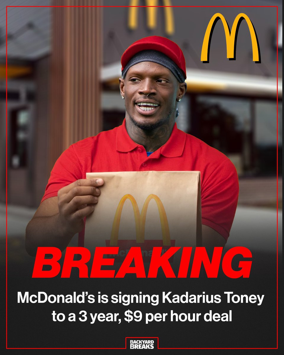 backyardbreaks_'s tweet photo. 🚨BREAKING NEWS🚨
Kadarius Toney has put pen to paper with McDonalds to become their #1 Line Cook & Drive-Thru operator ✍️🔥 The deal is rumored to be 3 years and $9 per hour 🤯🍔🍟‼️
#NFLFreeAgency #nflnews #backyardbreaks #nfl https://t.co/vZZCQB2PoY