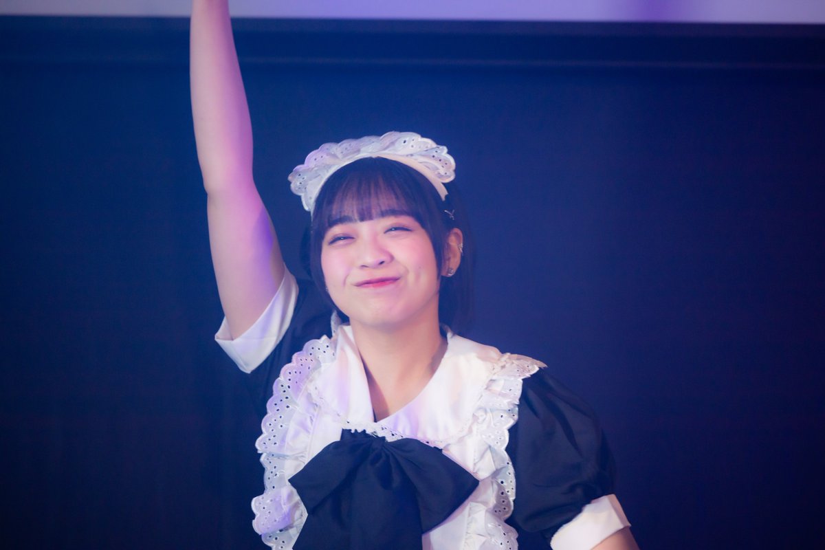 ushilagp03's tweet photo. 2024/3/11 #selfish 単独公演"#selFree"2部(メイドさん衣装)
華月菜々子
なこちゃんは全身で歌って全身で踊って全身で笑う。
写真にすると改めて「踊る楽器」ってイメージ。
3枚目のまっすぐ飛び込んでくるような笑顔とヒザがかわいい。 https://t.co/m33W9sgKrV