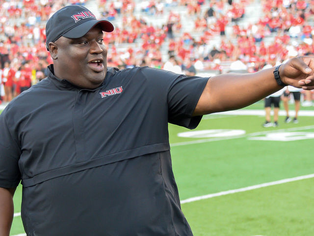 NIU Head Coach Thomas Hammock signed the best recruiting class in Huskies history in 2024 by AVG Recruit Ranking. The 82.27 AVG is 0.72 points higher than the 2023 class. NIU is bringing in 6'7 DL Ross Liegel, 6'8 OT Ben Gustafson and EDGE Ivan Moore who I expect to all compete…