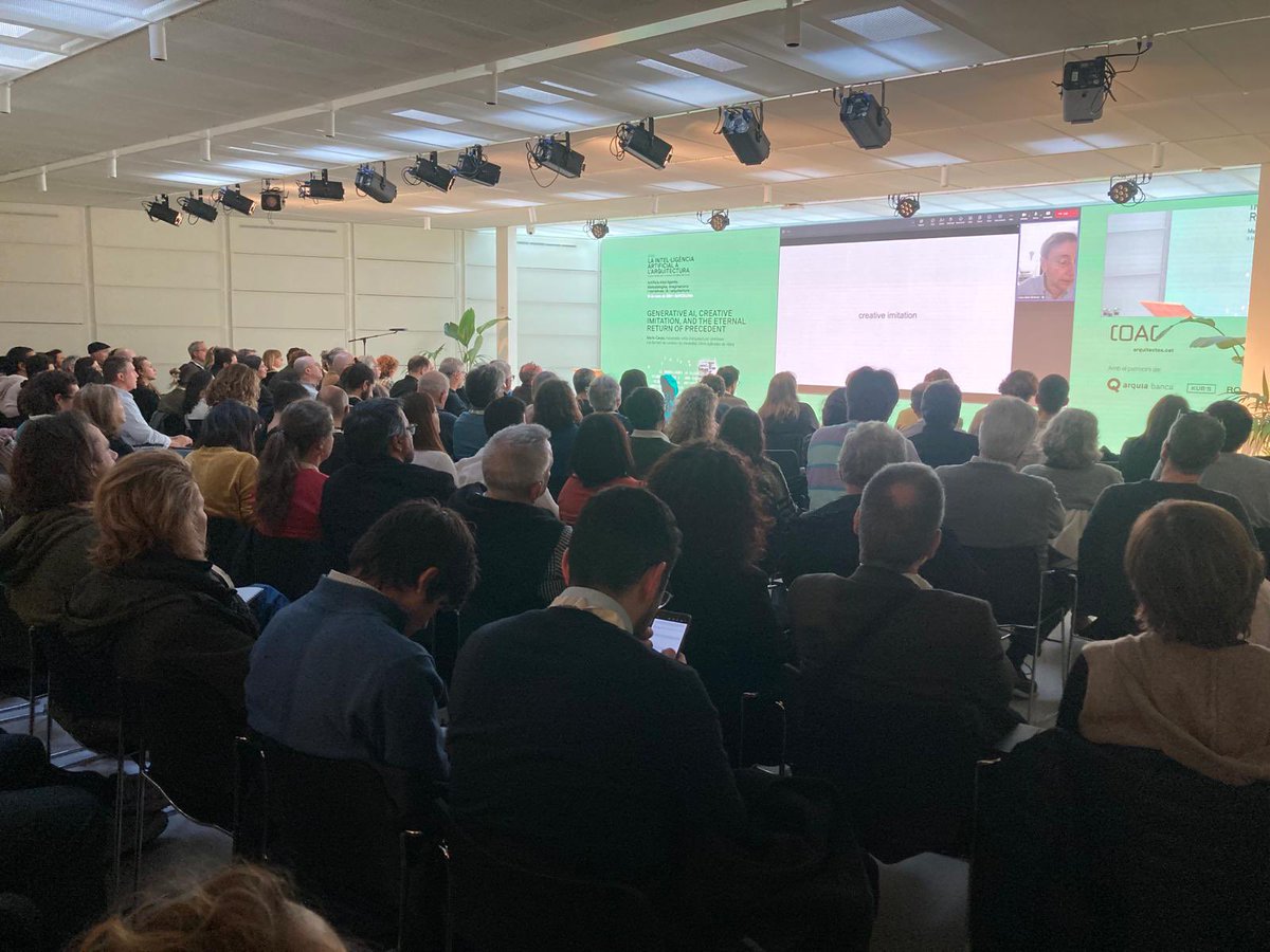 COACatalunya's tweet photo. @LluisNacenta 🙌🏻 Seguim amb la interessant intervenció ara de Mario Carpo, historiador, crític d'arquitectura i professor a la Bartlett de Londres i la Universitat d'Arts Aplicades de Viena

Parlem d’intel·ligència artificial generativa, d’imitació creativa i de l’etern retorn del precedent ⬇️ https://t.co/Kwj4E0XrJW