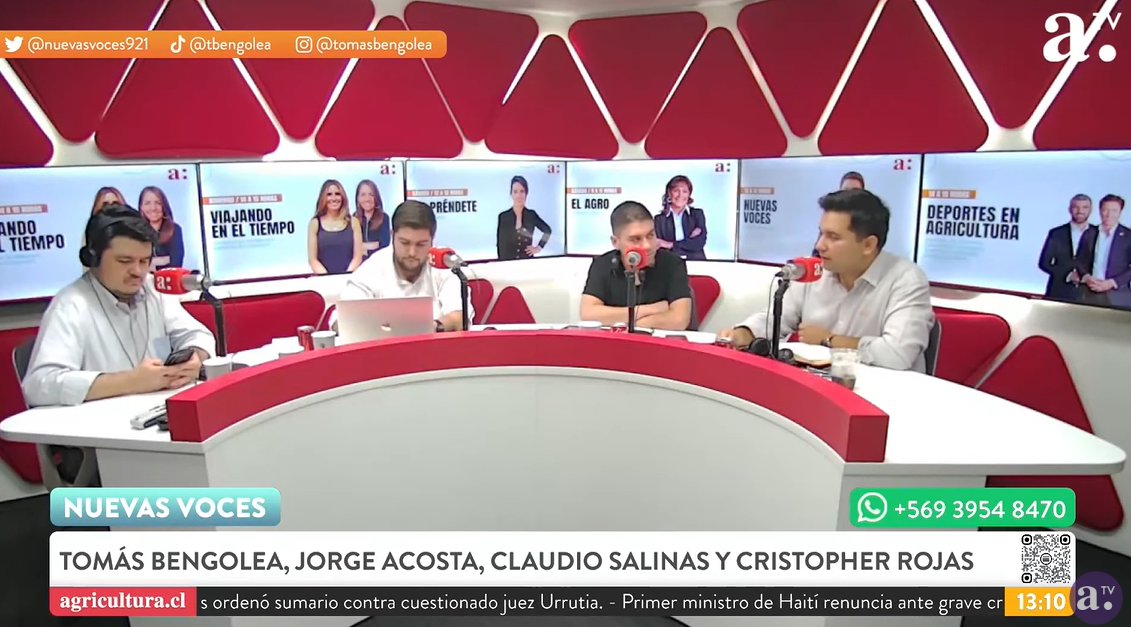 🔴AL AIRE  

Partimos este #Martes junto a nuestro panel de actualidad: <a href="/CSalinas_M/">Claudio Salinas</a>,  <a href="/Crisrojas_7/">Cristopher Rojas</a> y <a href="/DocJorgeAcosta/">Dr. Jorge Acosta</a>. 
 
👉Sigue la conversación en: 
youtube.com/watch?v=xw6bAm…

<a href="/AgriculturaFM/">Agricultura</a> 📲<a href="/tomasbengolea/">Tomás Bengolea 🖐🏻🇨🇱</a>