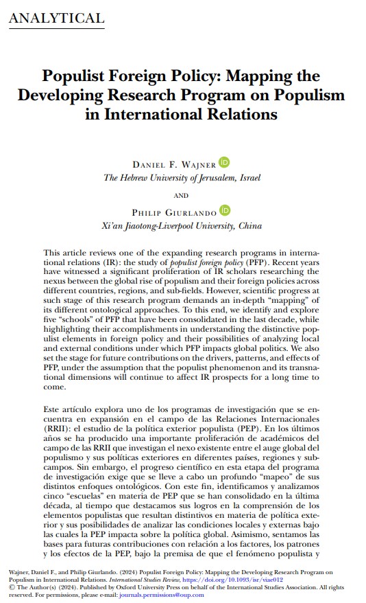 In our recent article in @IntlStudiesRev, with @FilDimarco we try to make sense of this “turn”: we explain the rise of the agenda on #populism in IR & trace the development of “populist foreign policy” (PFP) as a research program. Check it out👇! 2/5 academic.oup.com/isr/article-ab…