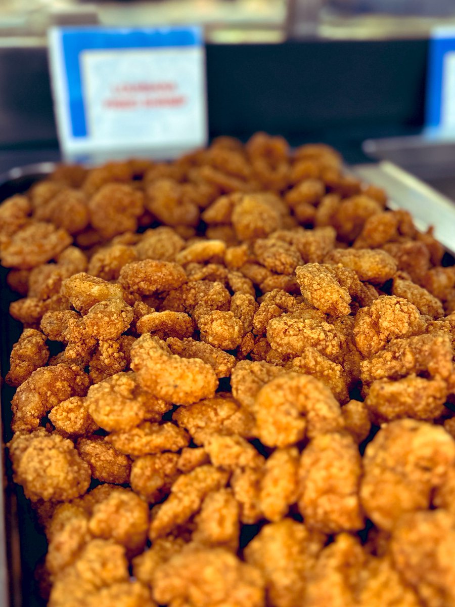BreauxMart's tweet photo. Hungrier than a rat that ate all the NOPD’s marijuana? 🪴🐀🪴 

Breaux Mart’s hot bar will feed your munchie cravings! https://t.co/tOjjb0n4o6