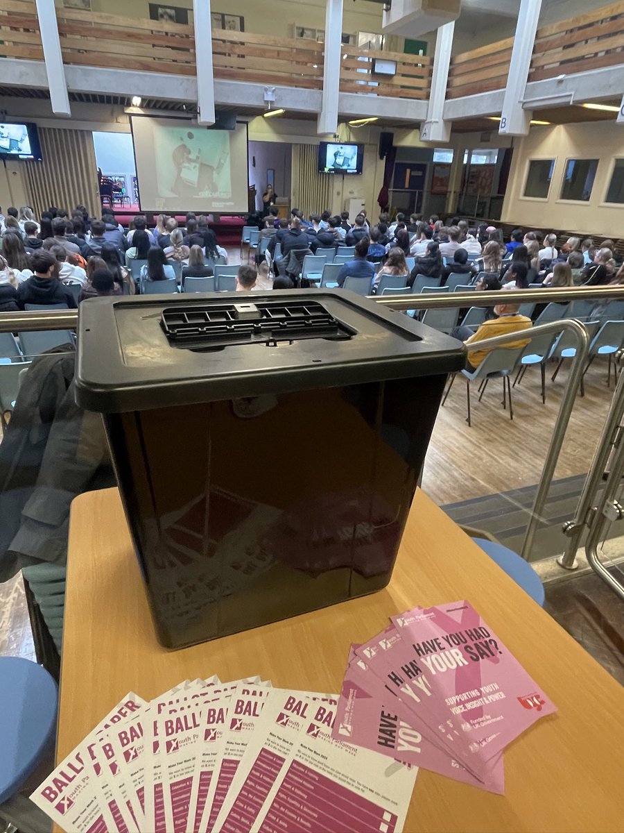 SamuelFinn_'s tweet photo. Last Thursday, @McAuleySch Sixth Form took part in #MakeYourMark 2024 🗳️

As well as marking my fourth time running Make Your Mark, it also marks the last  time I’ll be doing this as an MYP or Youth Councillor
🧵1/2 https://t.co/uFIiql0suI